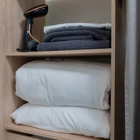 Paernu Beachside Apartment I Aisa 39 With Balcony & Free Parking 公寓