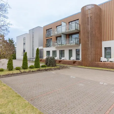 Appartamento Beachside I Aisa 39 With Balcony & Free Parking