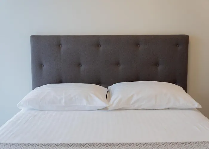 Beachside I Aisa 39 With Balcony & Free Parking Appartamento