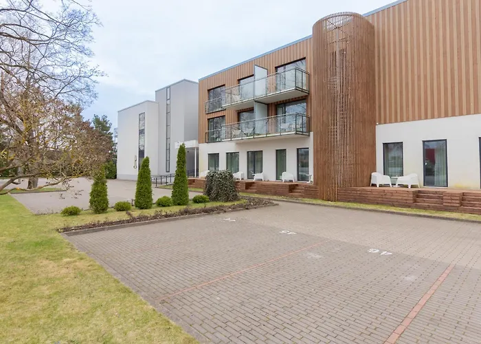 Appartamento Beachside I Aisa 39 With Balcony & Free Parking